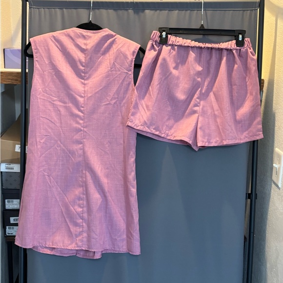 Pink Sleeveless Dress and Shorts Set - Picture 2 of 3